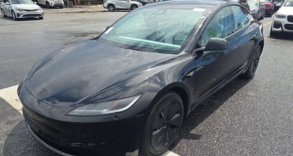 2026 TESLA Model 3
