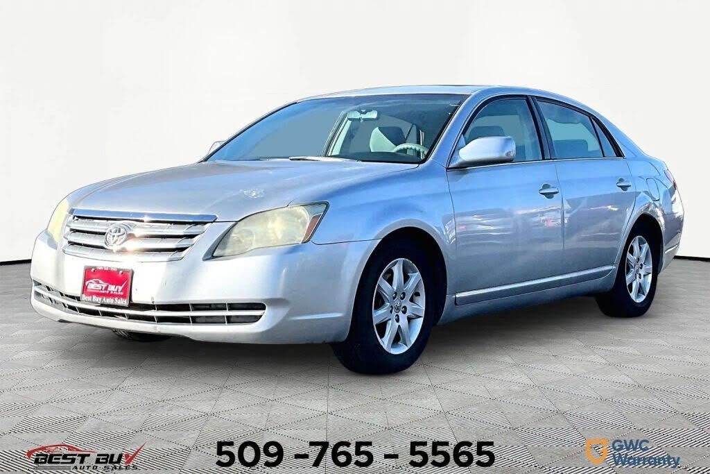 2005 TOYOTA Avalon