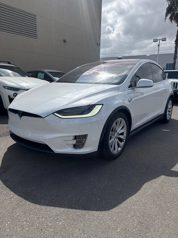 2017 TESLA Model X