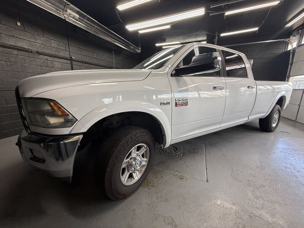 2012 DODGE Ram