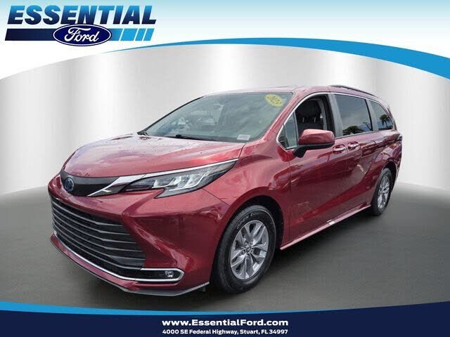 2023 TOYOTA Sienna