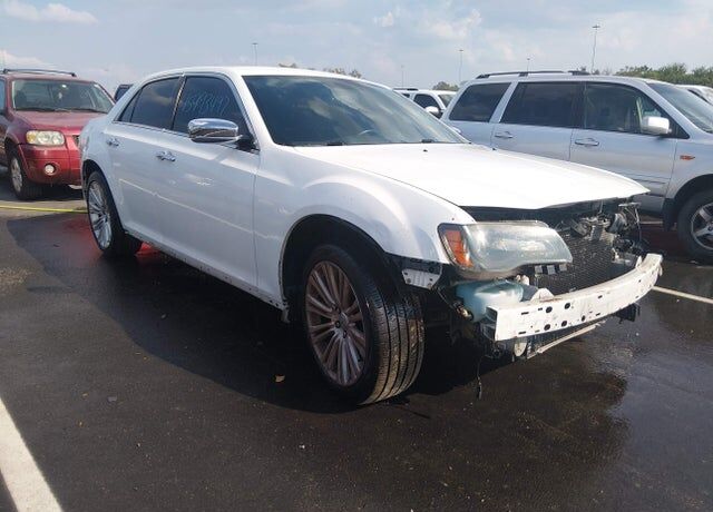2011 CHRYSLER 300