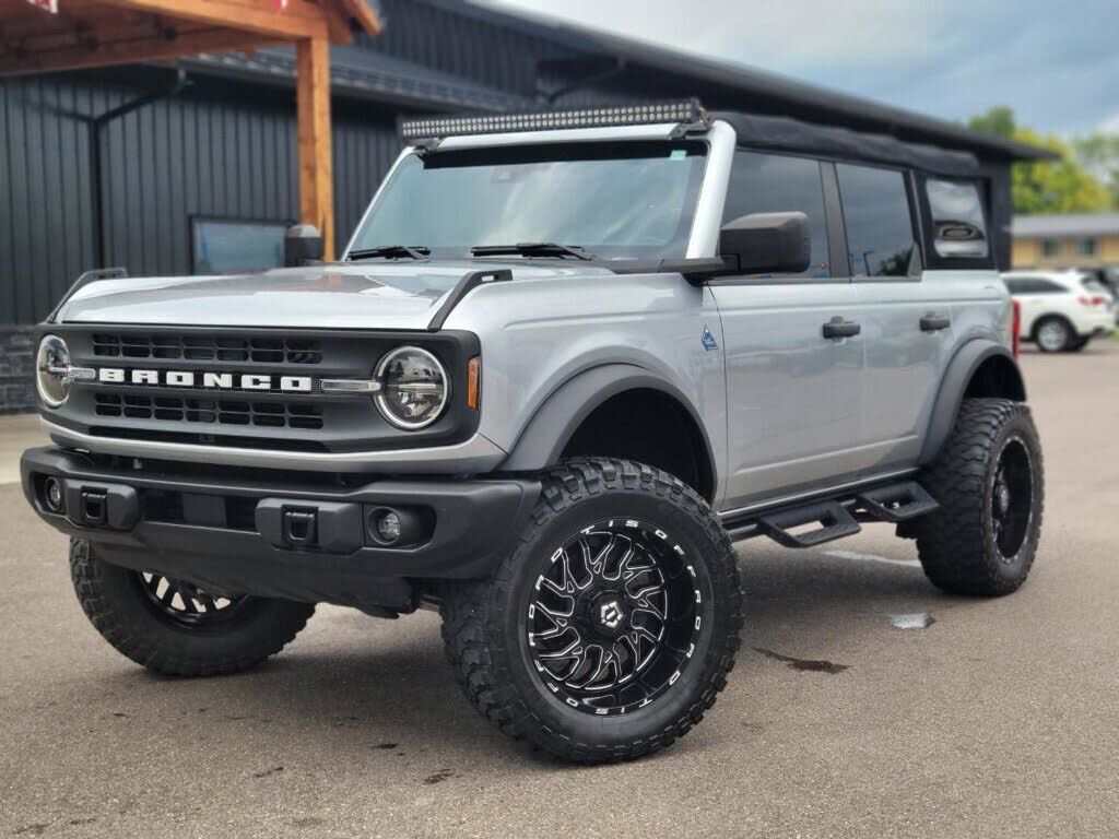 2022 FORD Bronco