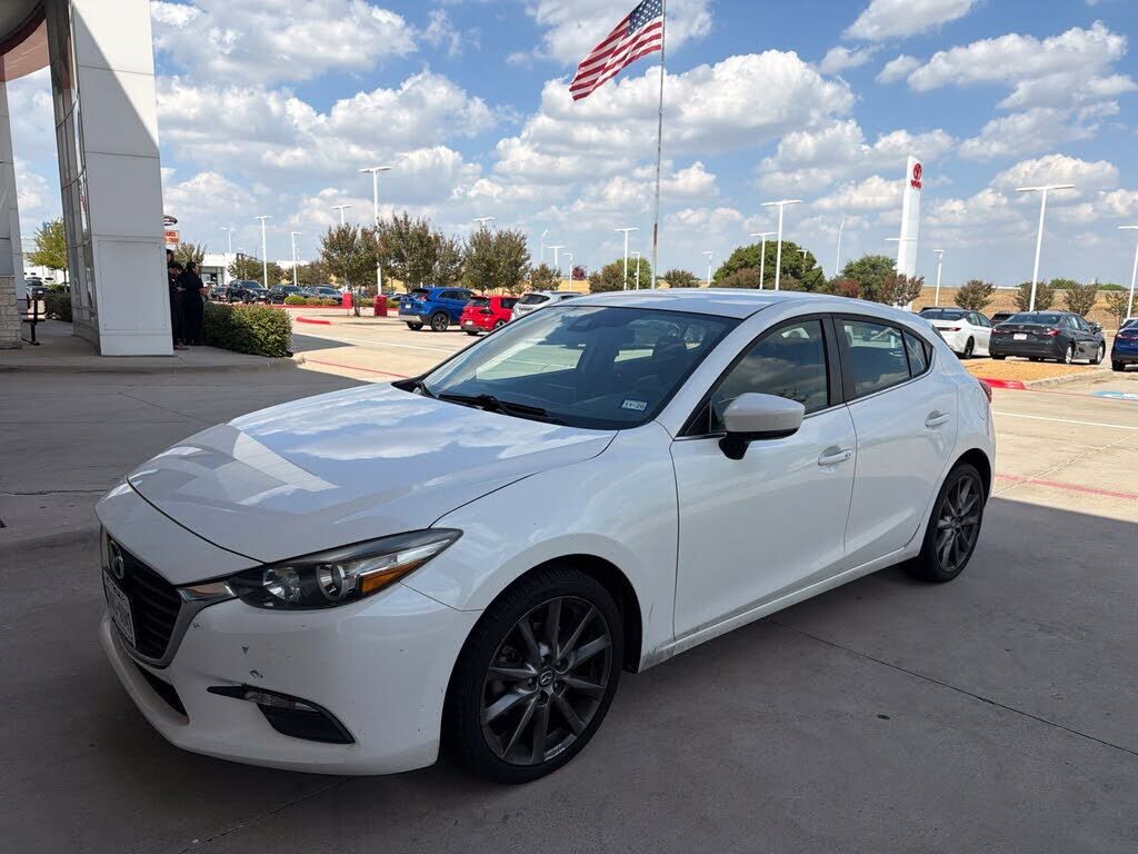 2018 MAZDA Mazda3