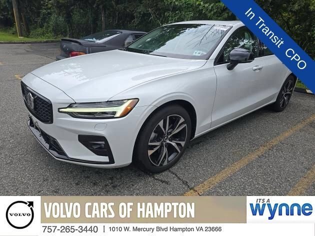 2025 VOLVO S60