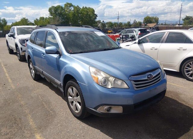 2012 SUBARU Outback