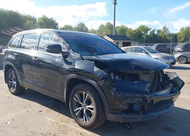 2016 TOYOTA Highlander