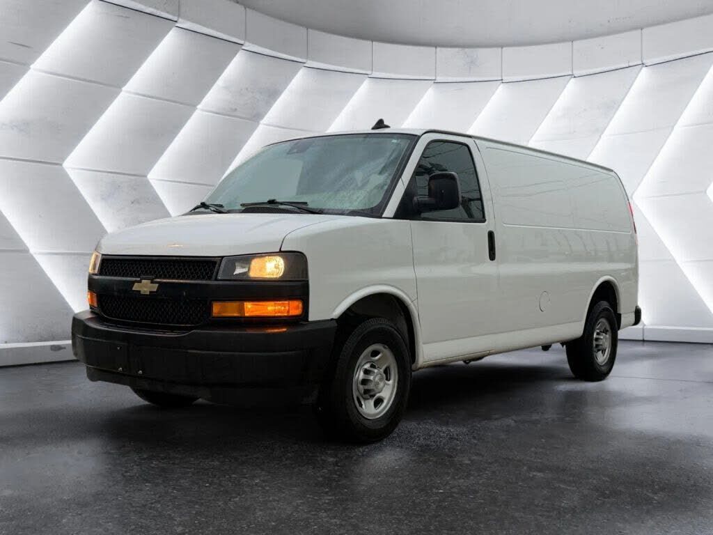 2021 CHEVROLET Express