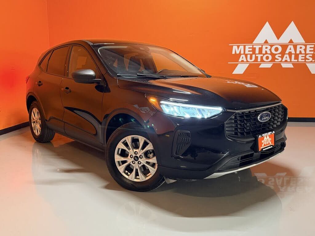 2025 FORD Escape