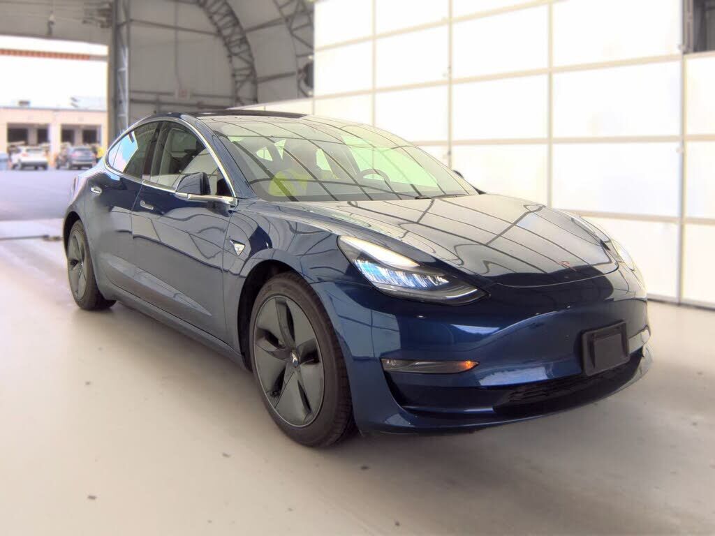 2018 TESLA Model 3