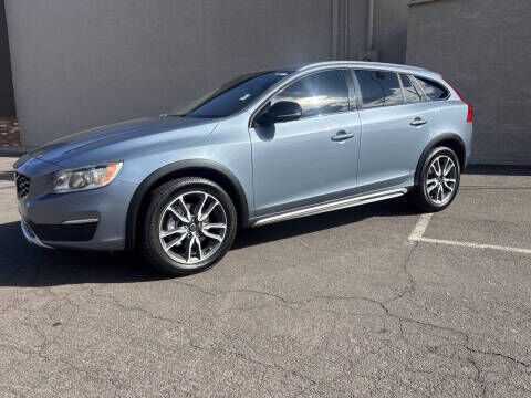 2018 VOLVO V60