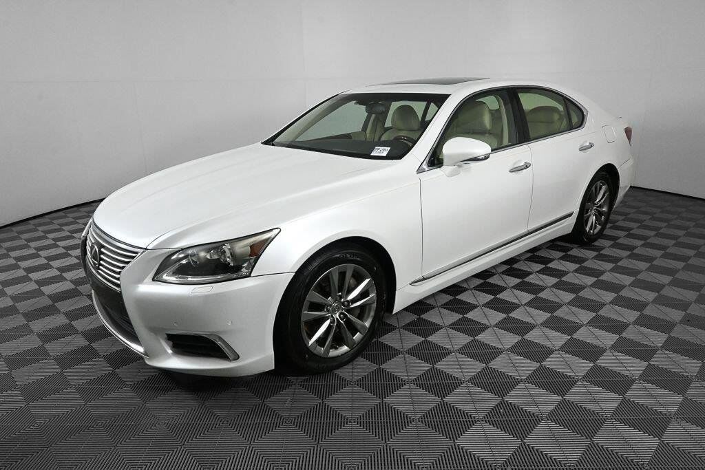 2016 LEXUS LS