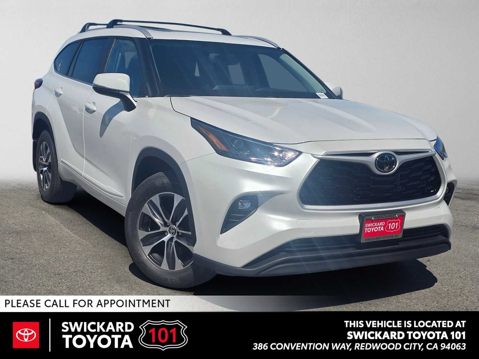 2026 TOYOTA Highlander