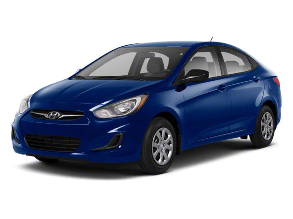 2013 HYUNDAI Accent