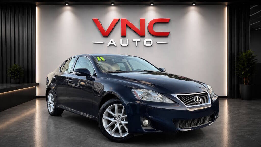 2011 LEXUS IS