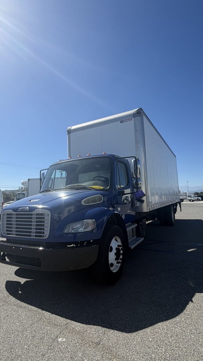 2018 FREIGHTLINER M2