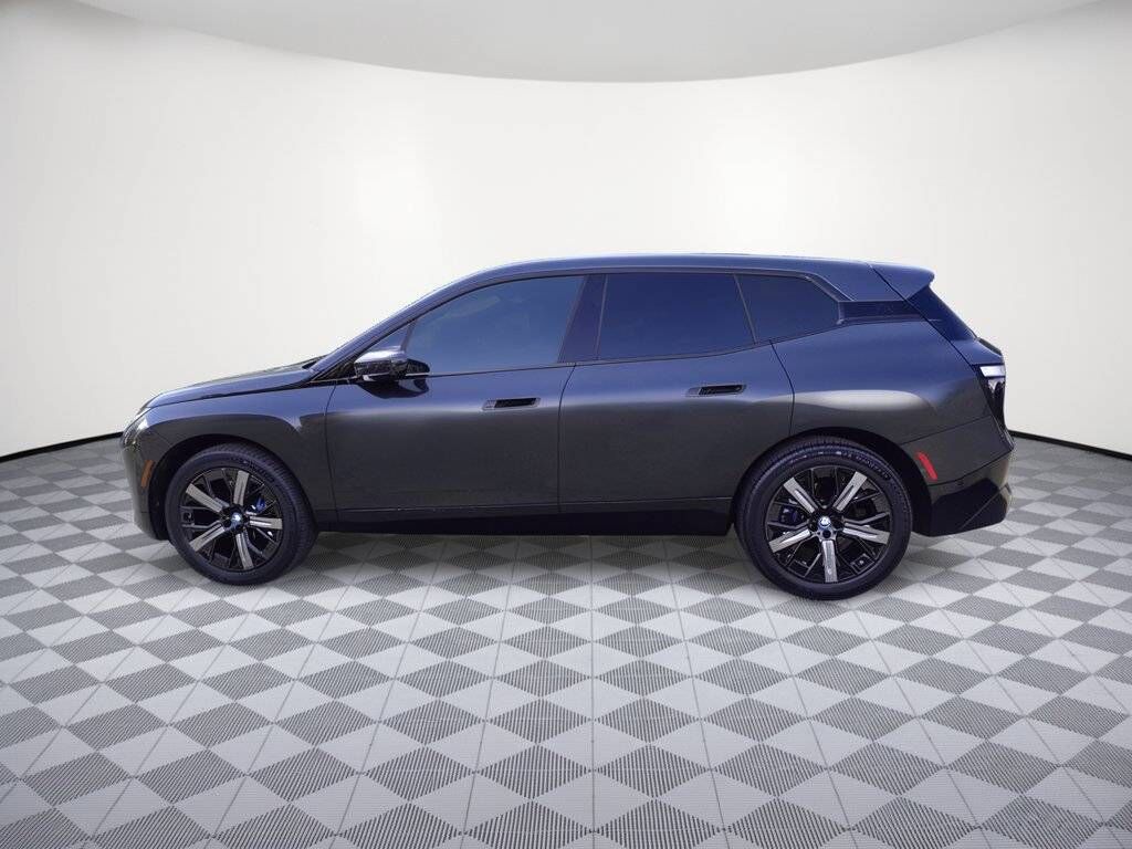 2024 BMW iX