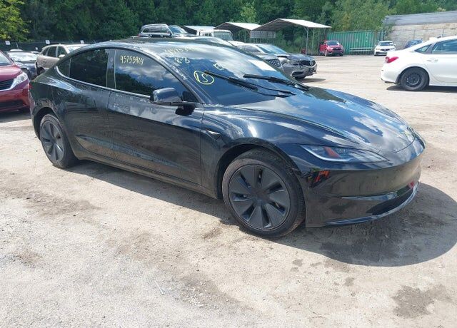 2025 TESLA Model 3