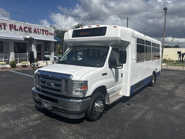 2021 FORD E-450