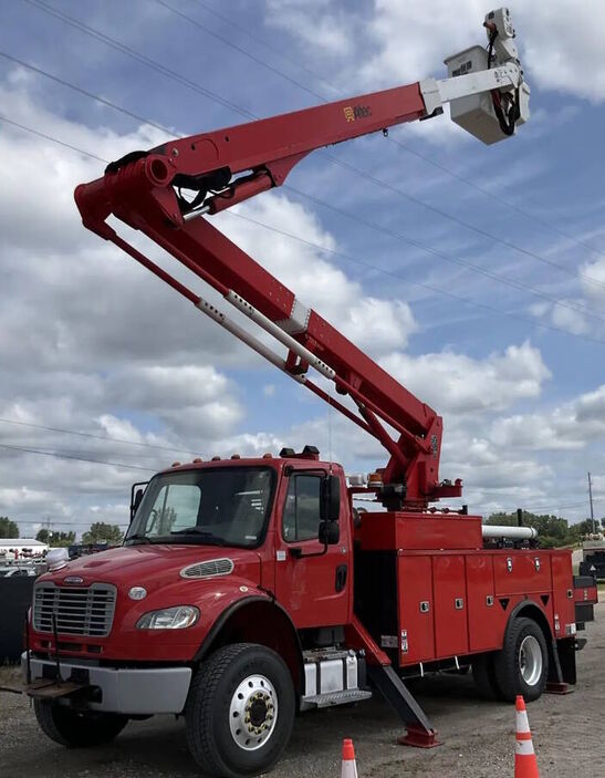 2018 FREIGHTLINER M2
