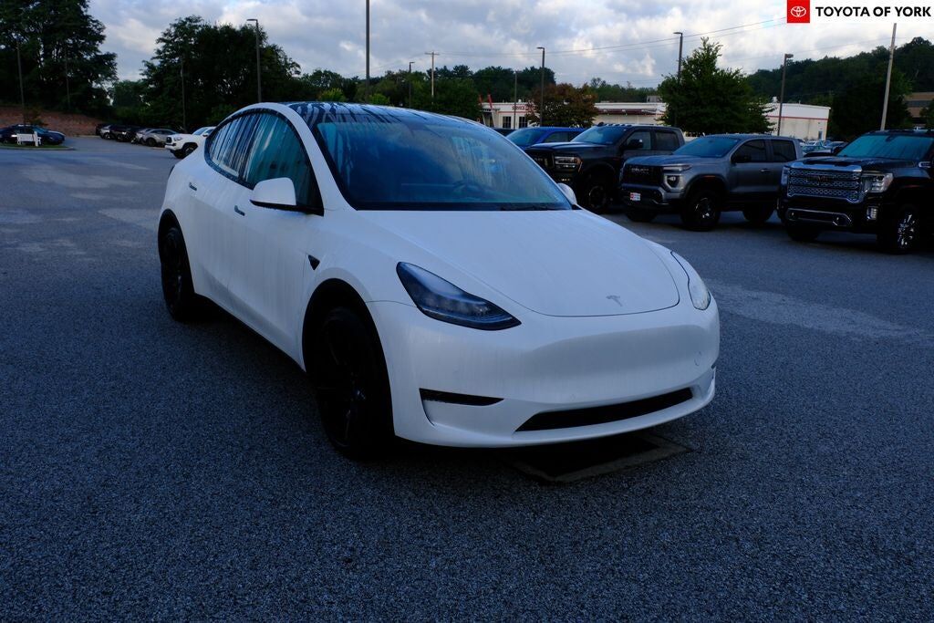 2022 TESLA Model Y