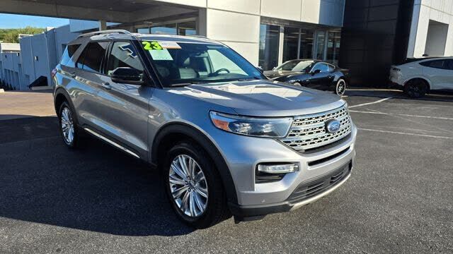 2023 FORD Explorer