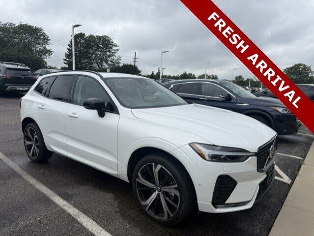 2024 VOLVO XC60