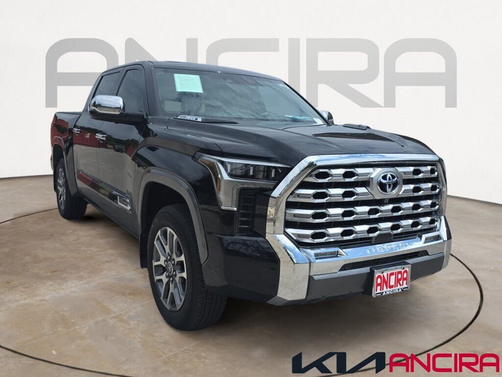 2024 TOYOTA Tundra