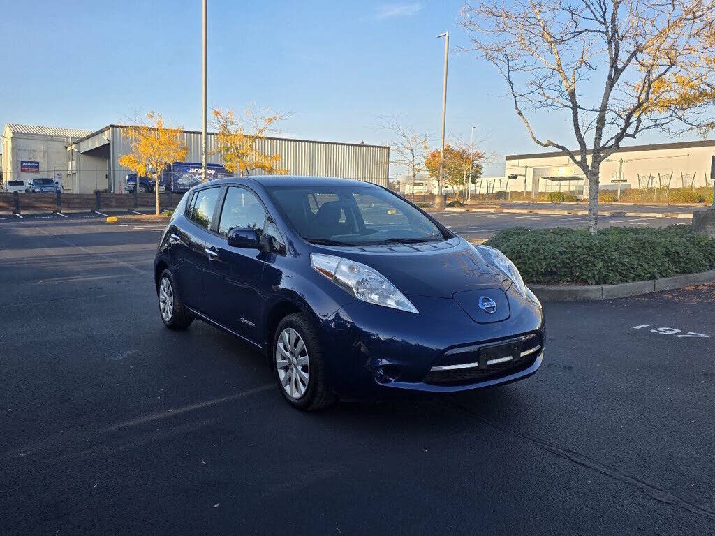 2016 NISSAN Leaf