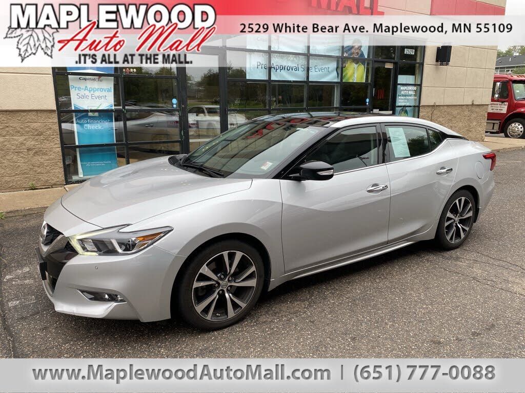 2017 NISSAN Maxima