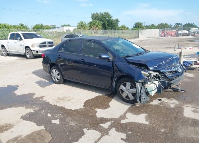 2013 TOYOTA Corolla