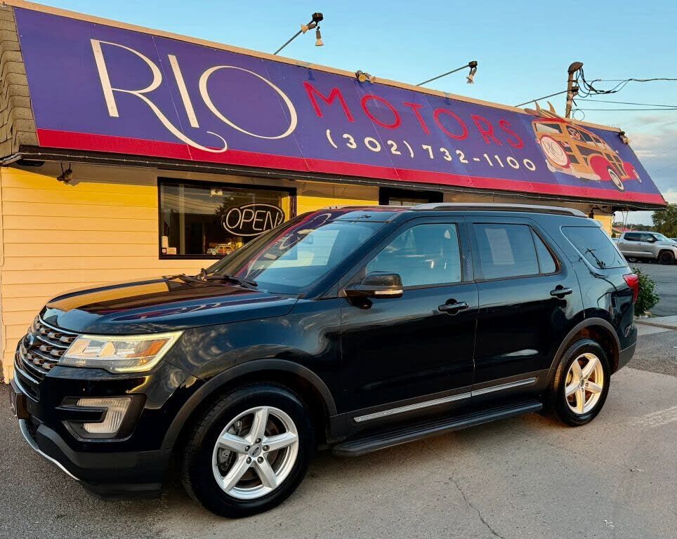 2017 FORD Explorer