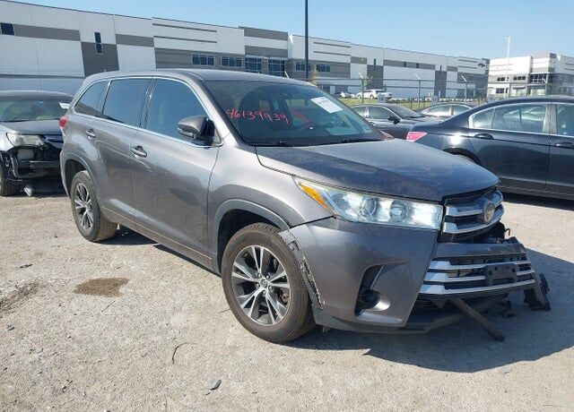 2018 TOYOTA Highlander