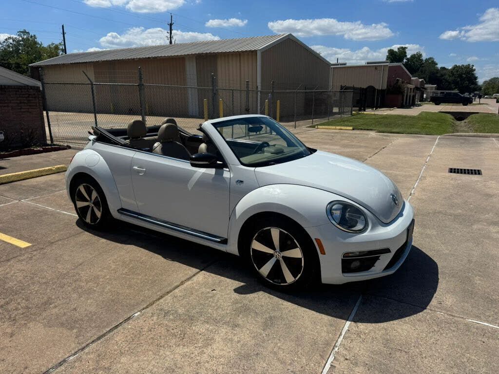 2015 VOLKSWAGEN Beetle