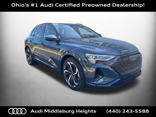 2024 AUDI Q8