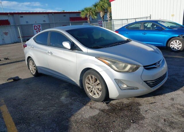 2015 HYUNDAI Elantra