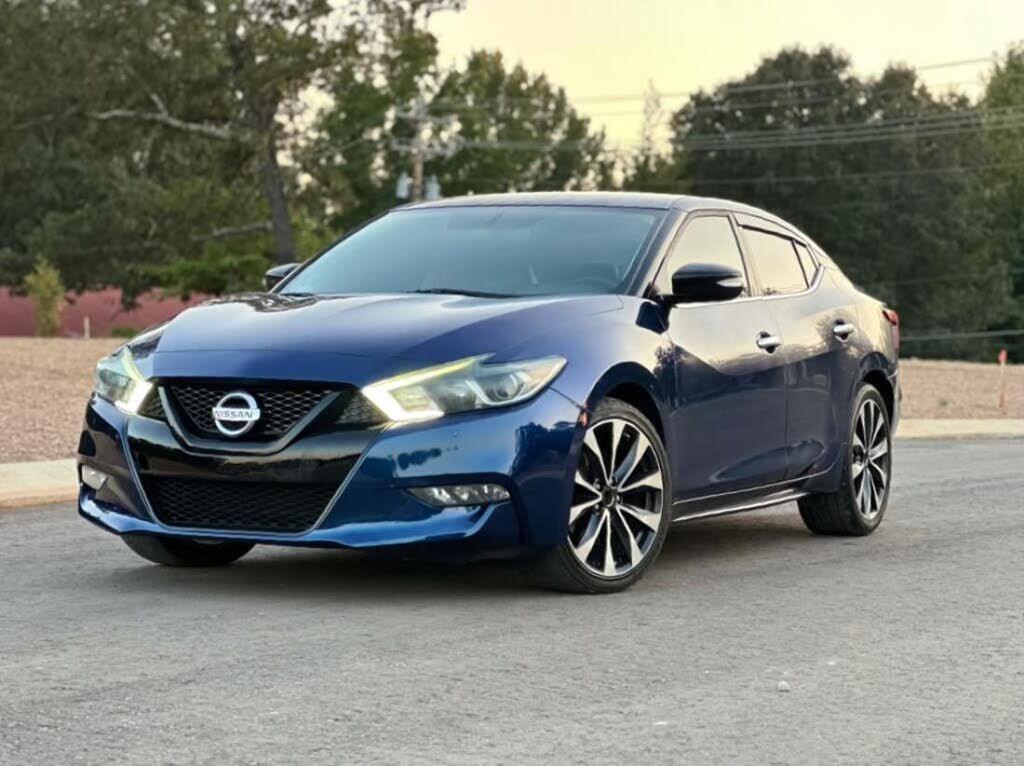 2016 NISSAN Maxima