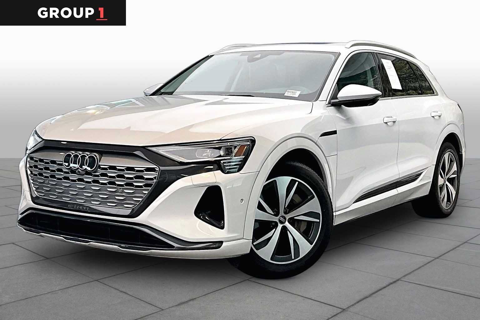 2024 AUDI Q8