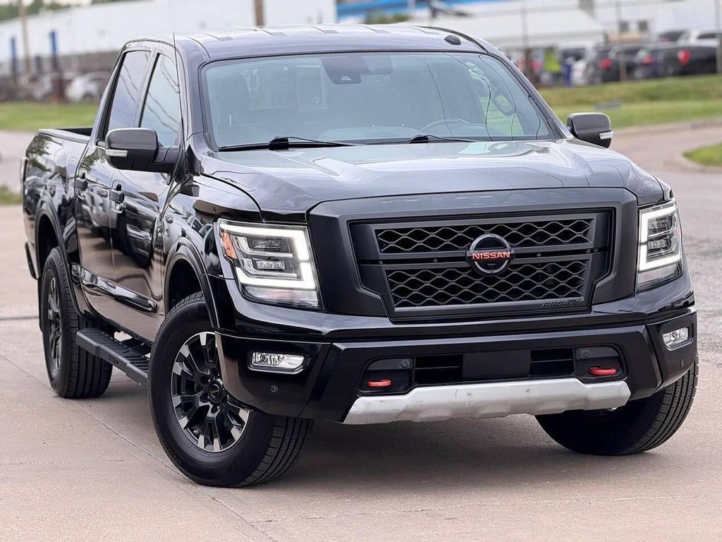 2020 NISSAN Titan