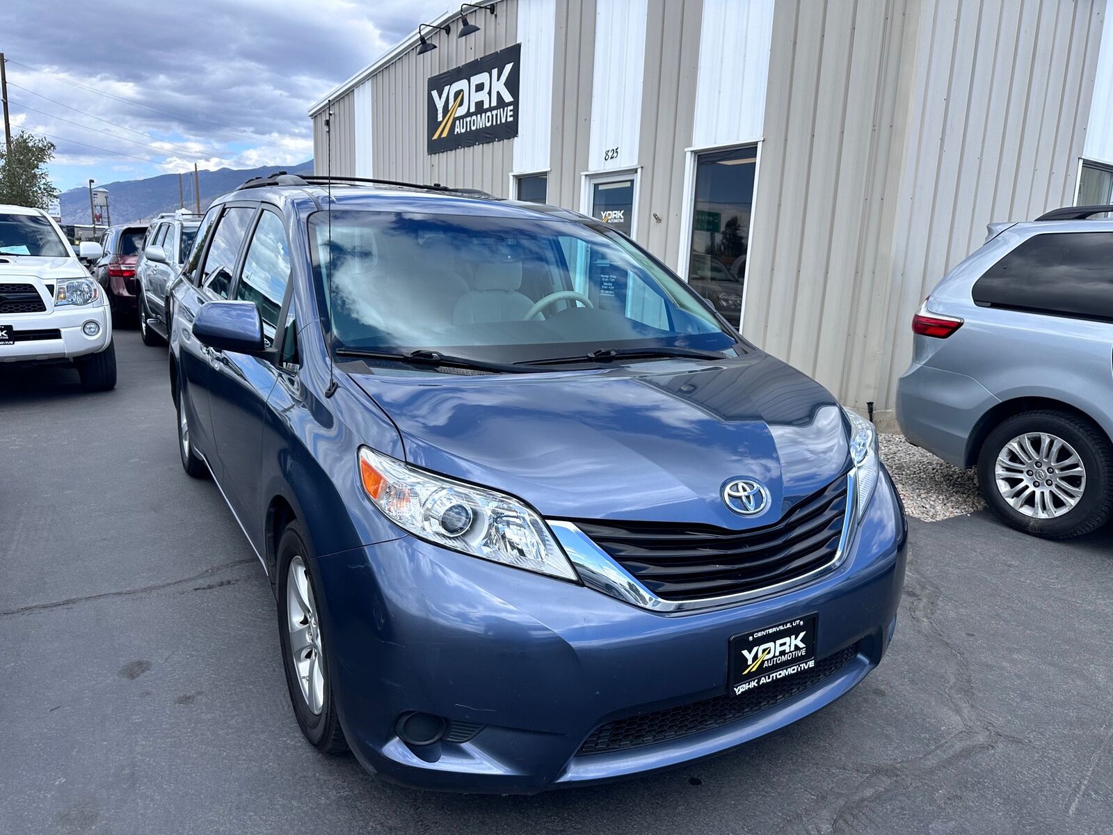 2013 TOYOTA Sienna