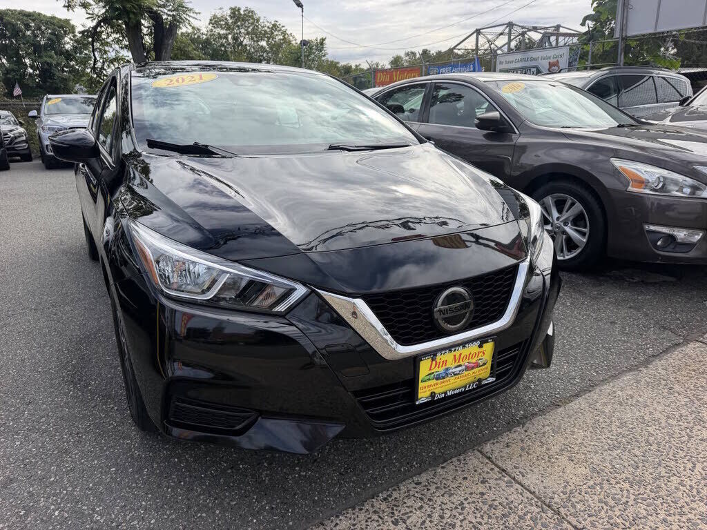 2021 NISSAN Versa