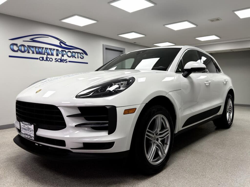 2019 PORSCHE Macan