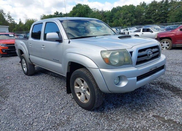 2010 TOYOTA Tacoma