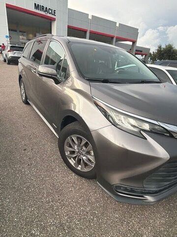 2021 TOYOTA Sienna