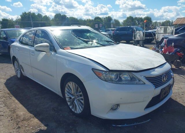2014 LEXUS ES