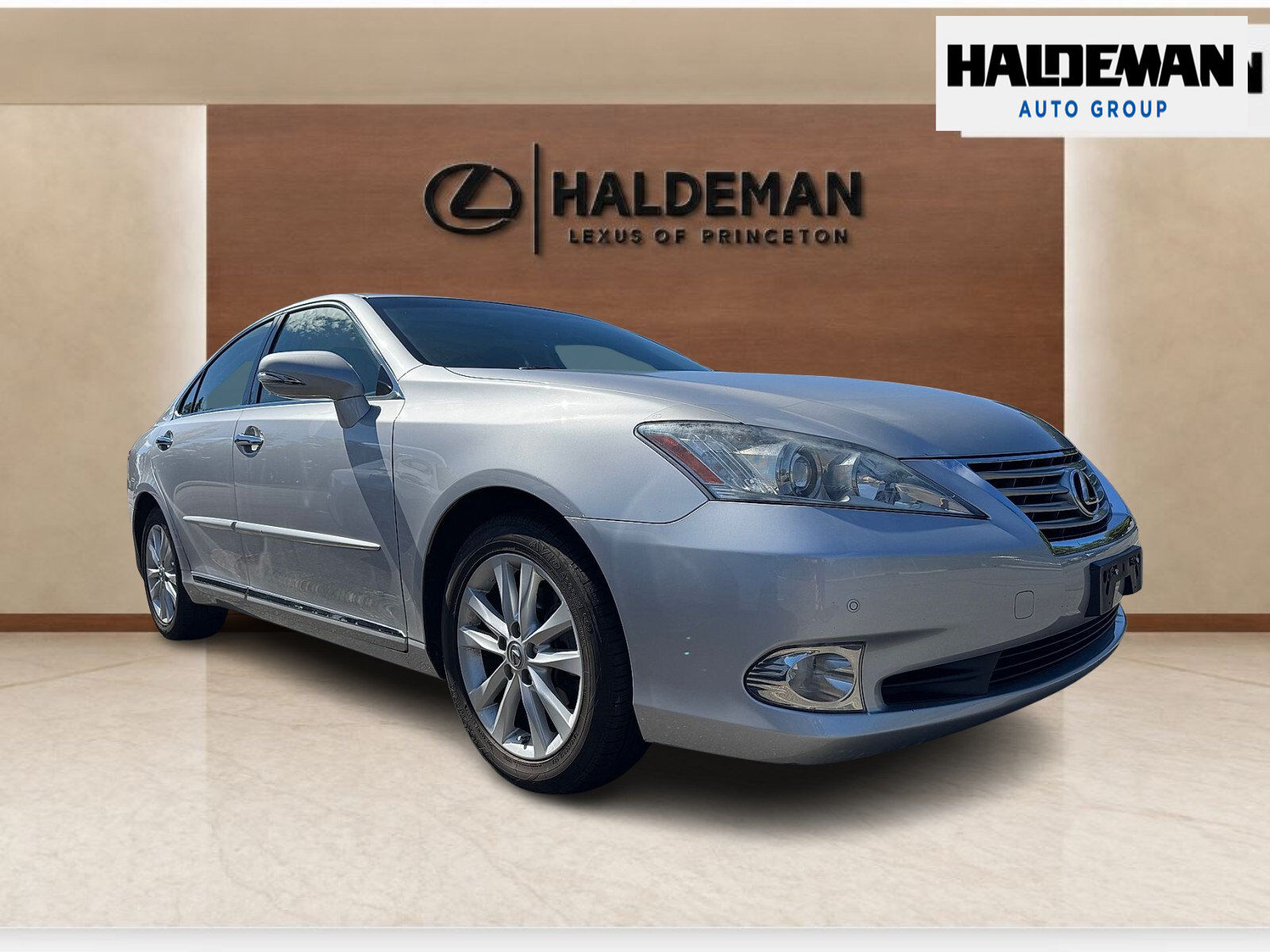 2011 LEXUS ES