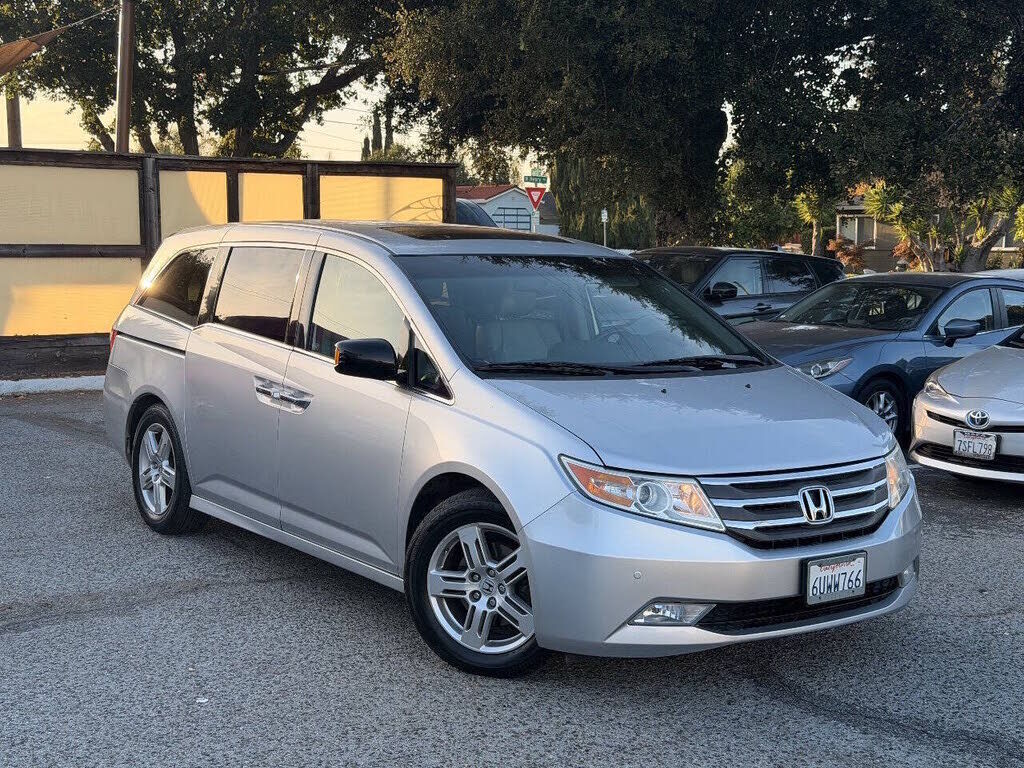 2012 HONDA Odyssey