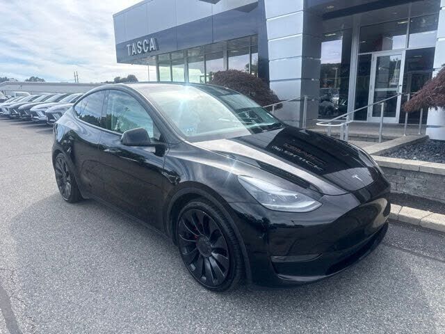 2023 TESLA Model Y