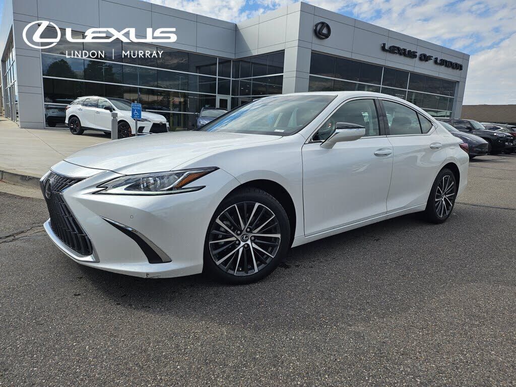 2022 LEXUS ES
