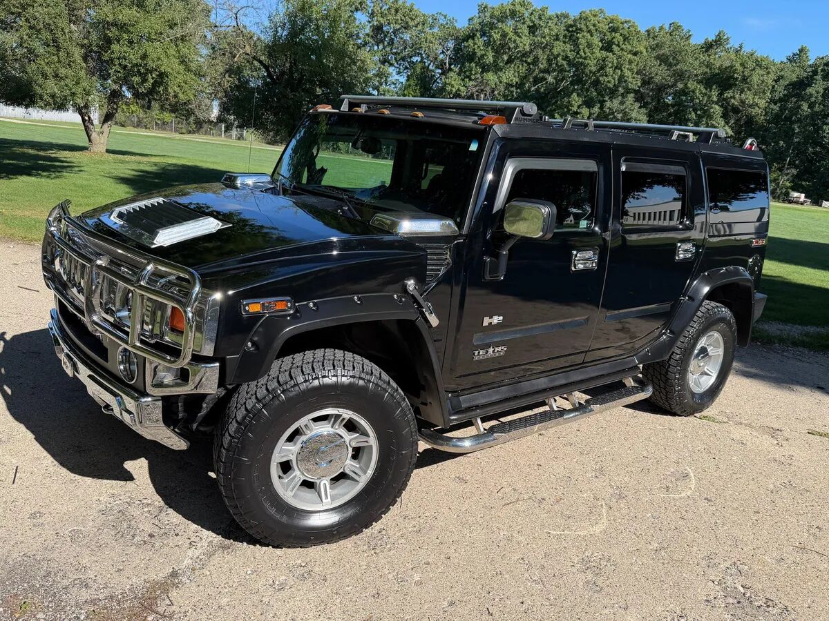 2004 HUMMER H2